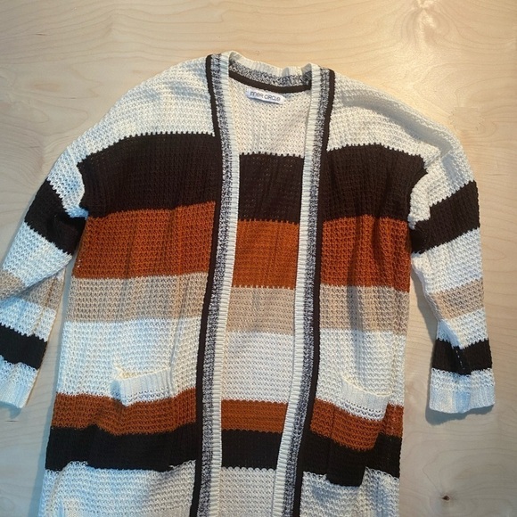 Inner Circle Cardigan size Medium (GP) - Picture 8 of 13